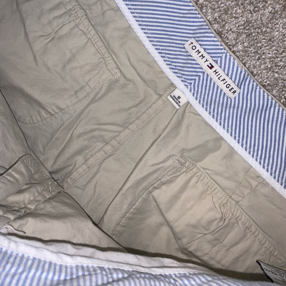Tommy Hilfiger Tan Cargo Shorts size 18 - Picture 9 of 12